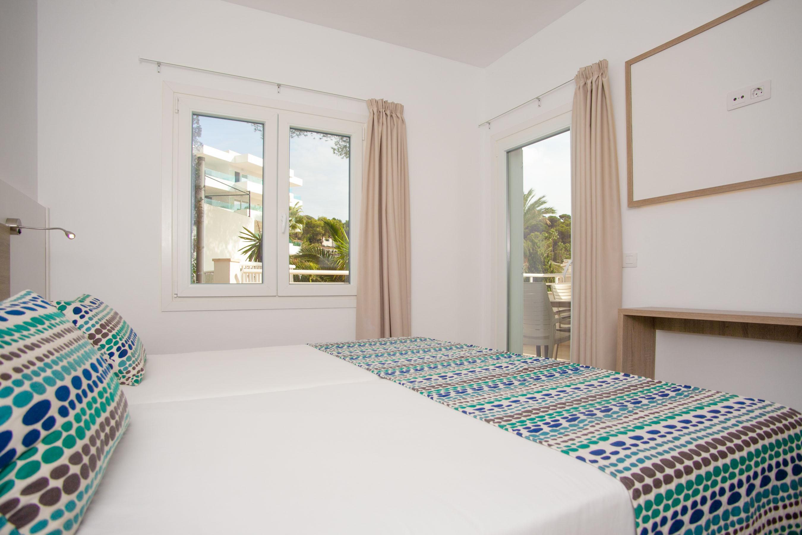 Globales Costa De La Calma Aparthotel Santa Ponsa Exterior photo