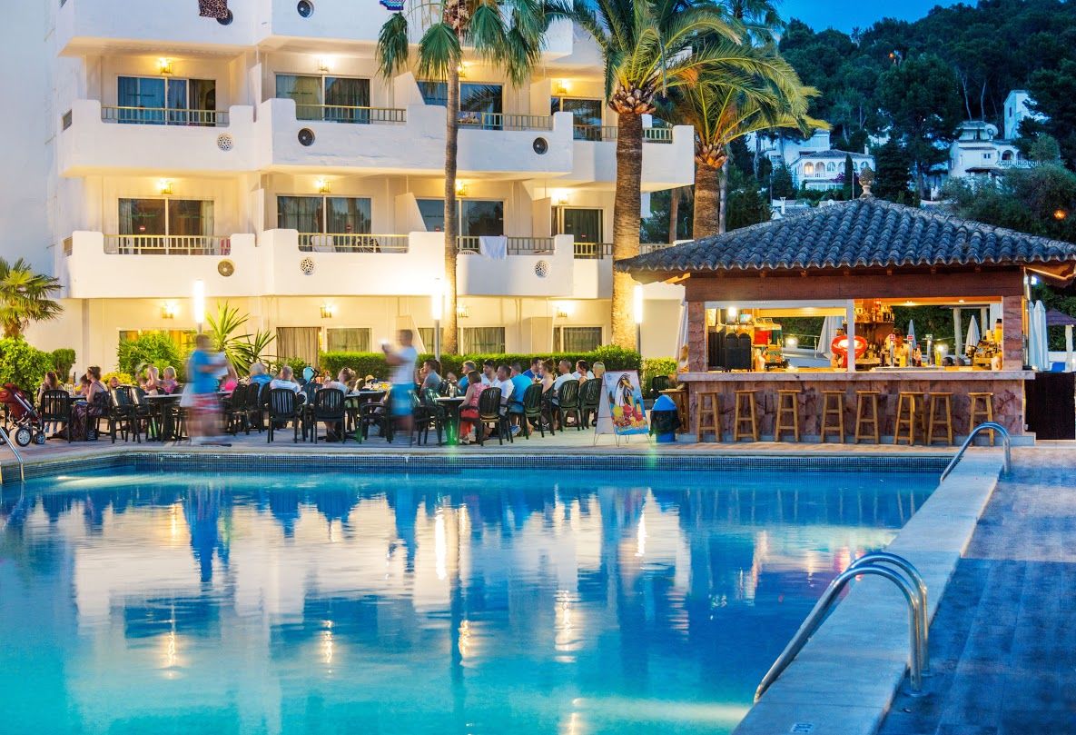 Globales Costa De La Calma Aparthotel Santa Ponsa Exterior photo